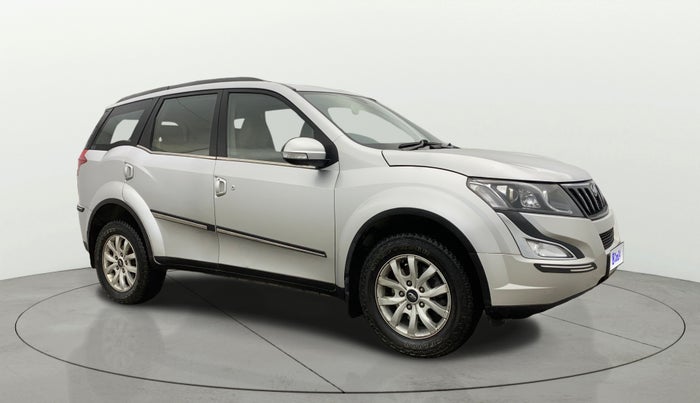 2016 Mahindra XUV500 W10 1.99, Diesel, Manual, 53,060 km, Right Front Diagonal