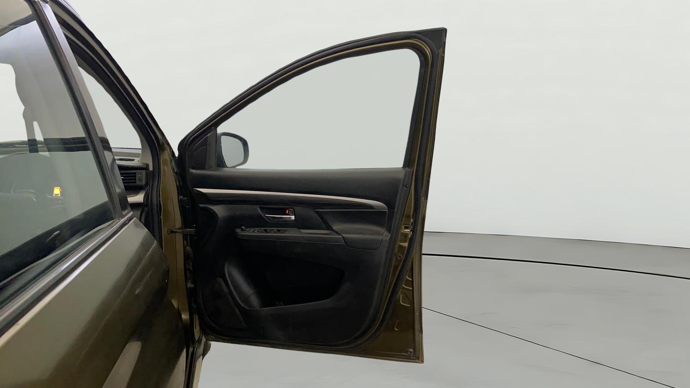 2019 Maruti XL6 ZETA MT, Petrol, Manual, 56,983 km, RHS Front Door