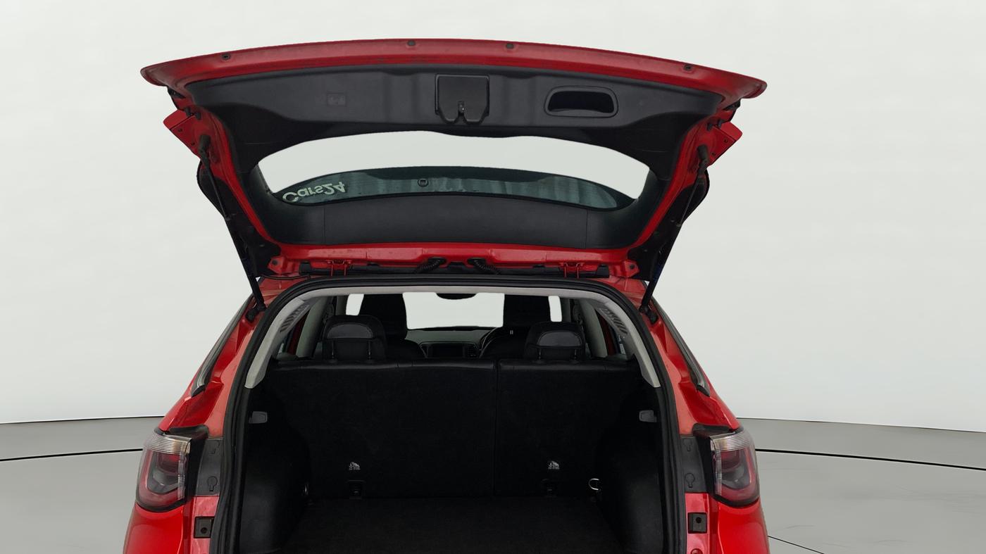 2020 Jeep Compass TRAILHAWK (O) 2.0 4X4, Diesel, Automatic, 1,37,802 km, Boot Door Open