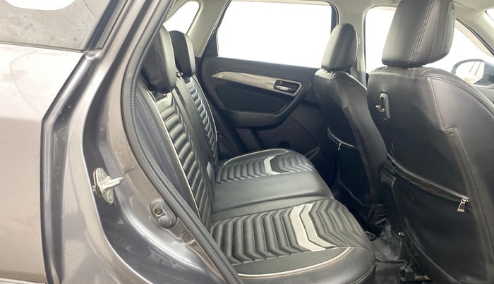 2018 Maruti Vitara Brezza ZDI AMT, Diesel, Automatic, 99,300 km, Right Side Rear Door Cabin