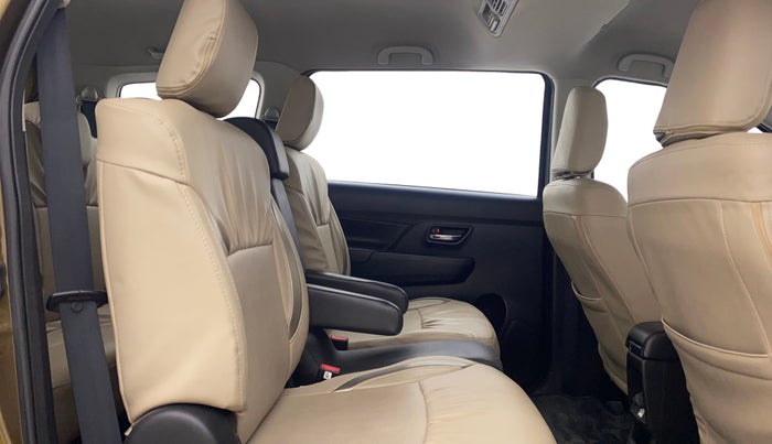 2019 Maruti XL6 ZETA MT, Petrol, Manual, 67,033 km, Right Side Rear Door Cabin