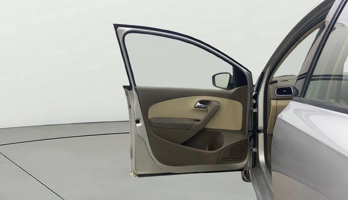 2013 Skoda Rapid AMBITION 1.6 TDI CR MT PLUS, Diesel, Manual, 89,400 km, LHS Front Door