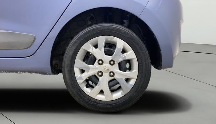 2013 Hyundai Grand i10 SPORTZ 1.2 KAPPA VTVT, Petrol, Manual, 1,11,648 km, Left Rear Wheel