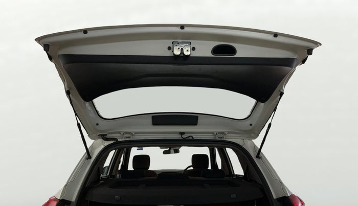 2015 Hyundai Creta SX PLUS 1.6 PETROL, Petrol, Manual, 45,234 km, Boot Door Open