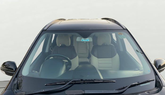 2019 Mahindra XUV500 W9, Diesel, Manual, 56,437 km, Front Windshield