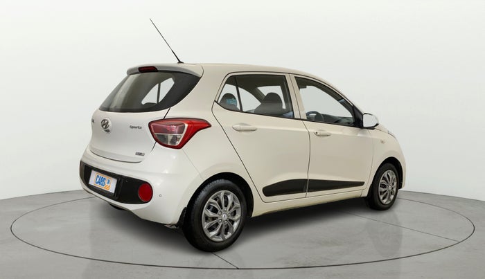 2017 Hyundai Grand i10 SPORTZ 1.2 KAPPA VTVT, CNG, Manual, 98,385 km, Right Back Diagonal