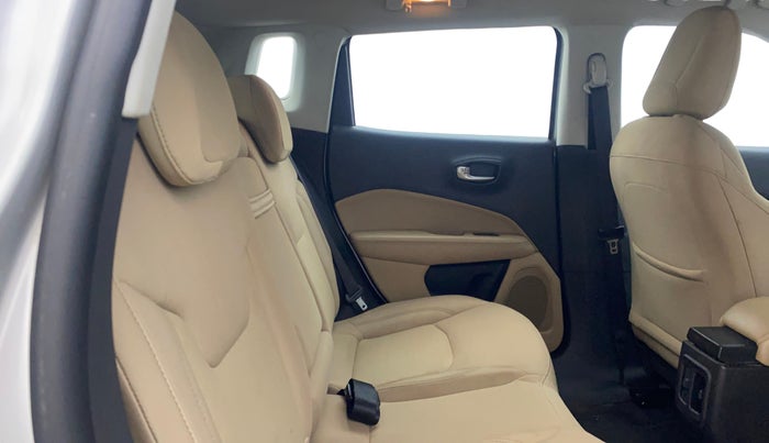 2017 Jeep Compass LONGITUDE 2.0 DIESEL, Diesel, Manual, 1,27,577 km, Right Side Rear Door Cabin