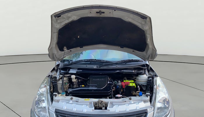 2014 Maruti Swift Dzire LXI, CNG, Manual, 67,302 km, Open Bonet