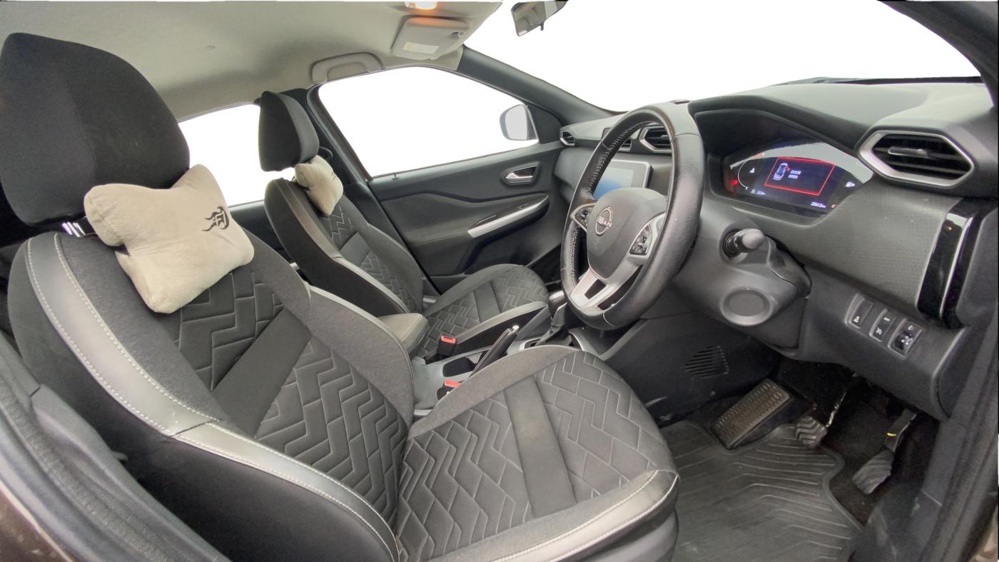 2021 Nissan MAGNITE XV PREMIUM TURBO CVT, Petrol, Automatic, 25,621 km, Right Side Front Door Cabin