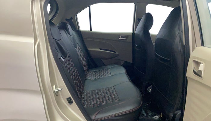 2019 Hyundai NEW SANTRO SPORTZ MT, Petrol, Manual, 33,896 km, Right Side Rear Door Cabin