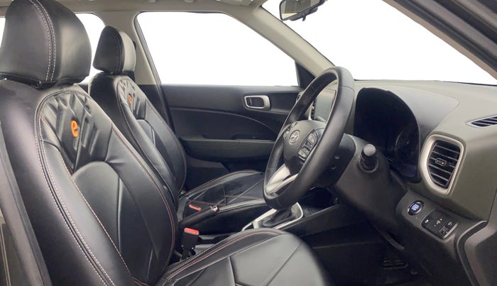 2019 Hyundai VENUE SX PLUS 1.0 TURBO DCT, Petrol, Automatic, 53,417 km, Right Side Front Door Cabin