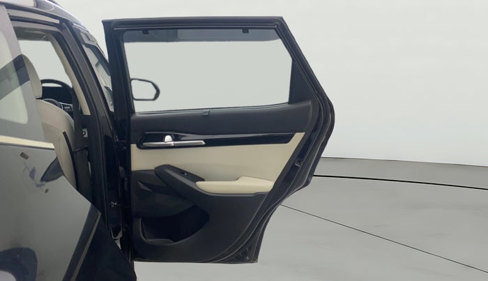 2023 KIA SELTOS HTX PETROL 1.5, Petrol, Manual, 30,582 km, RHS Rear Door