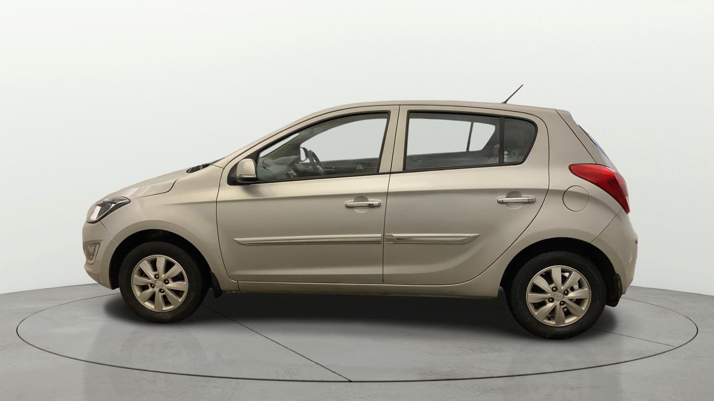 2014 Hyundai i20 SPORTZ 1.2, Petrol, Manual, 51,138 km, Left Side