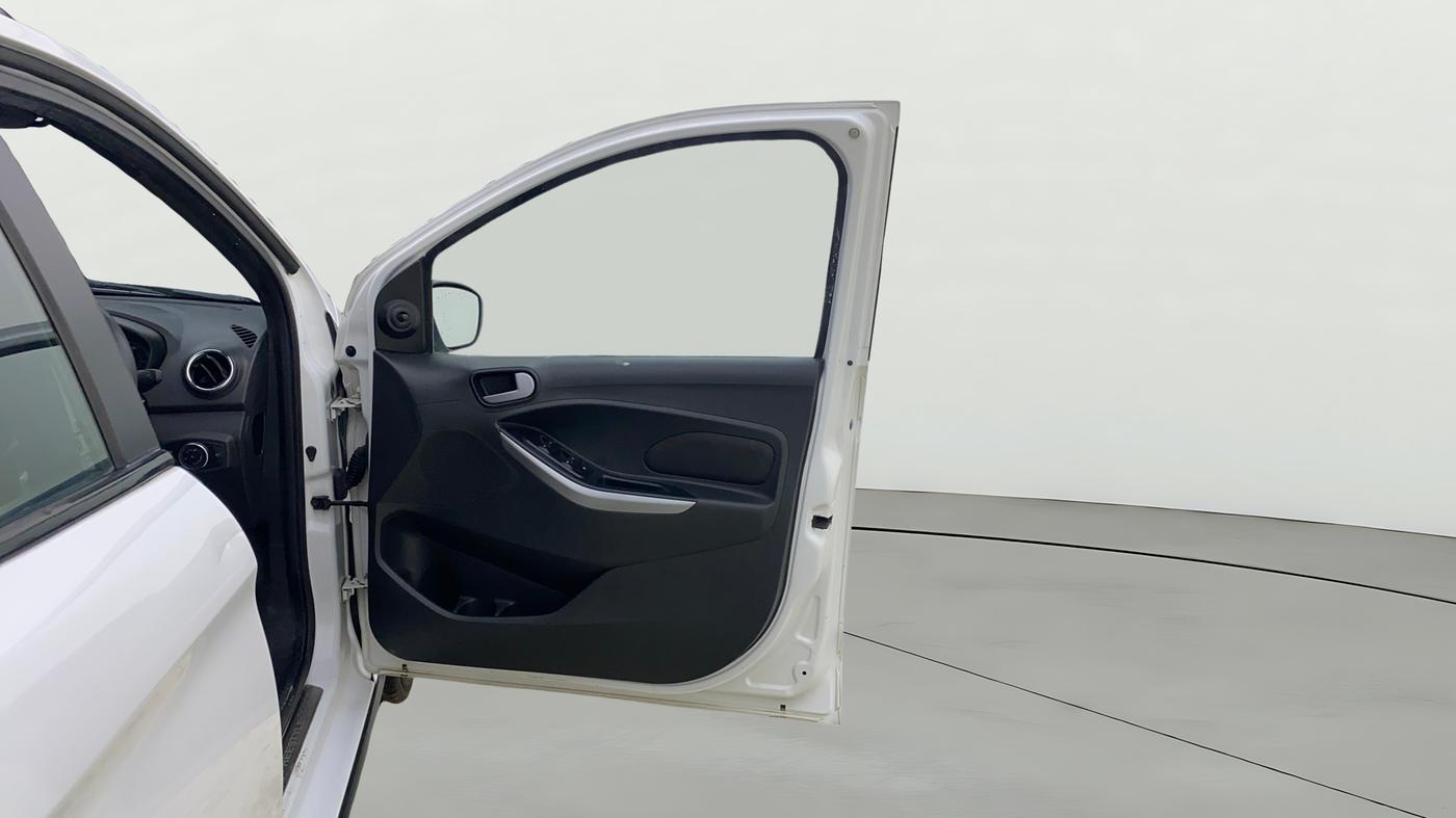 2018 Ford FREESTYLE TREND 1.2 PETROL, Petrol, Manual, 74,772 km, RHS Front Door