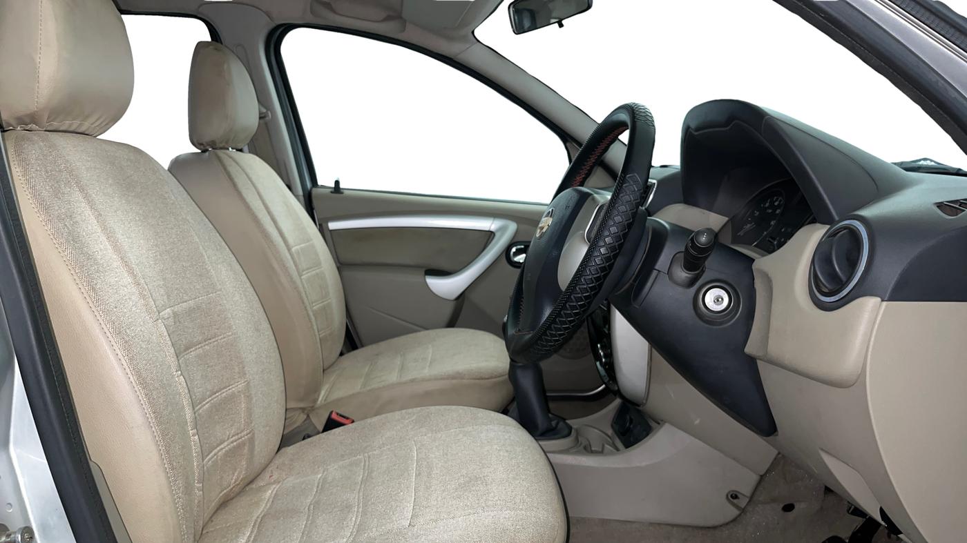 2014 Nissan Terrano XL (P), Petrol, Manual, 80,790 km, Right Side Front Door Cabin