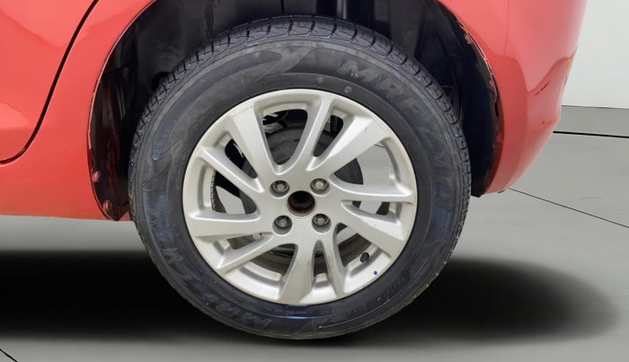 2014 Maruti Swift ZXI, Petrol, Manual, 82,540 km, Left Rear Wheel