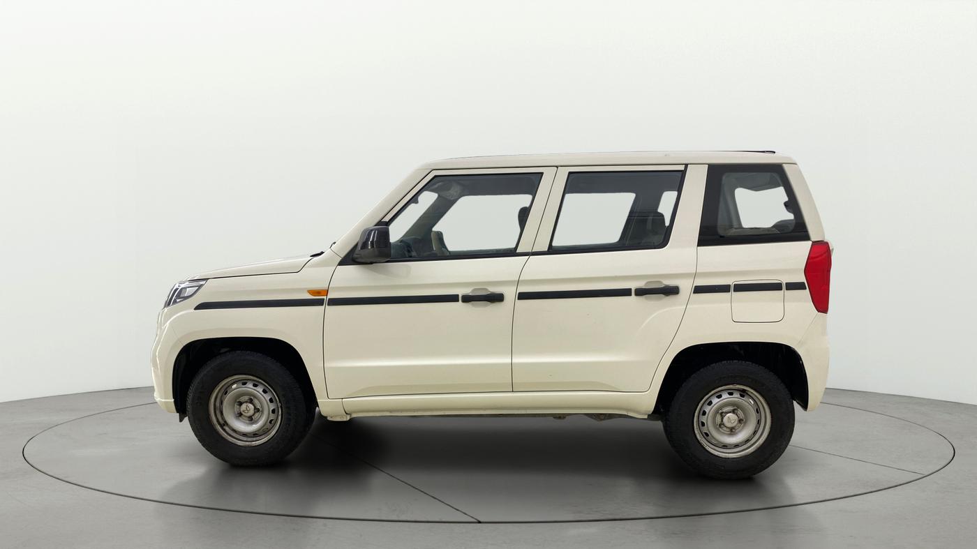 2023 Mahindra BOLERO NEO N 4, Diesel, Manual, 1,41,046 km, Left Side