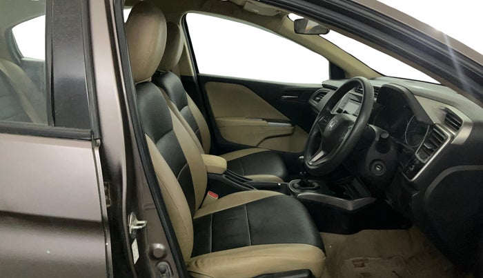 2014 Honda City 1.5L I-VTEC V MT, Petrol, Manual, 50,237 km, Right Side Front Door Cabin