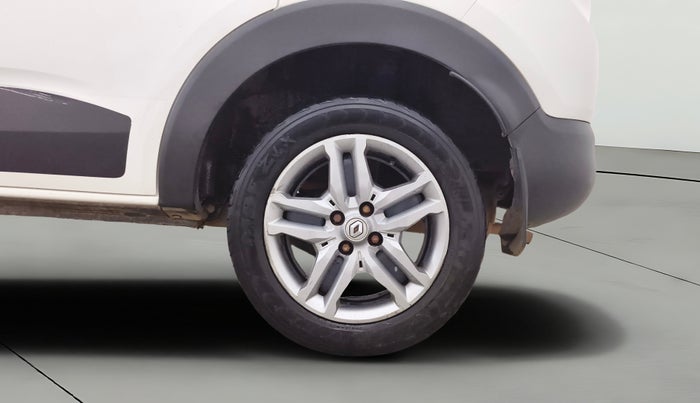 2021 Renault TRIBER RXZ, Petrol, Manual, 69,919 km, Left Rear Wheel