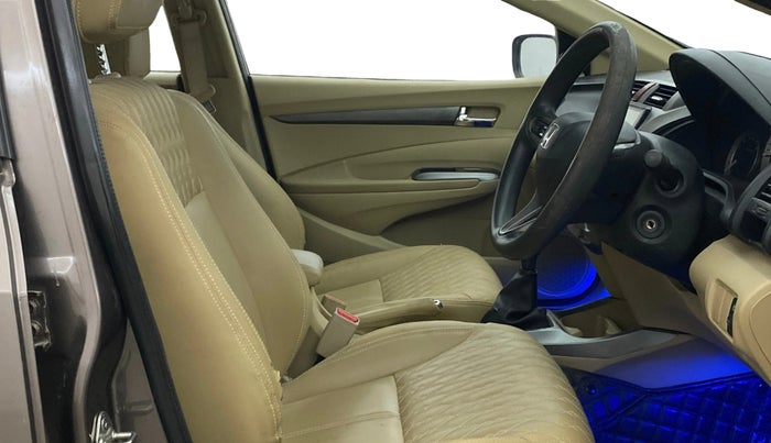 2013 Honda City 1.5L I-VTEC V MT, Petrol, Manual, 1,00,974 km, Right Side Front Door Cabin