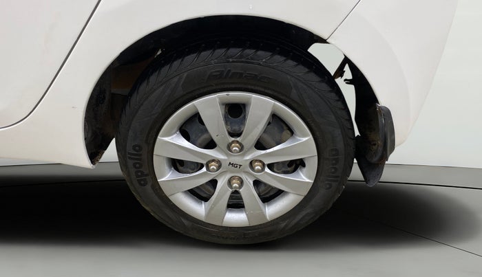 2016 Hyundai Eon MAGNA +, Petrol, Manual, 58,813 km, Left Rear Wheel