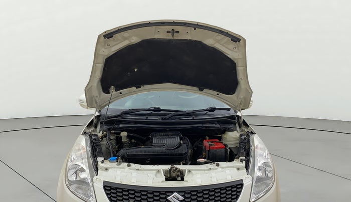 2014 Maruti Swift VXI, Petrol, Manual, 1,06,526 km, Open Bonet