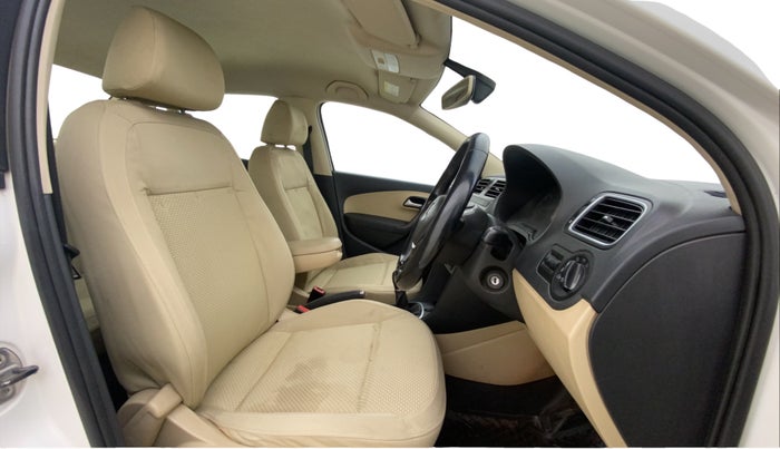 2017 Volkswagen Ameo HIGHLINE1.2L PLUS 16 ALLOY, Petrol, Manual, 83,634 km, Right Side Front Door Cabin