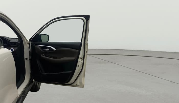 2022 Toyota URBAN CRUISER HYRYDER V HYBRID, Hybrid, Automatic, 62,556 km, RHS Front Door