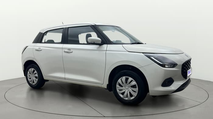 2024 Maruti Swift VXI, Petrol, Manual, 14,968 km, Right Front Diagonal