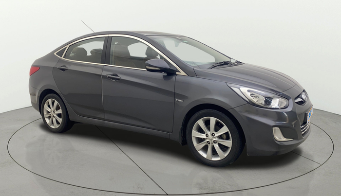 2012 Hyundai Verna FLUIDIC 1.6 CRDI SX, Diesel, Manual, 94,556 km, Right Front Diagonal