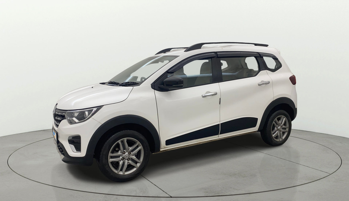 2022 Renault TRIBER RXZ, Petrol, Manual, 21,168 km, Left Front Diagonal
