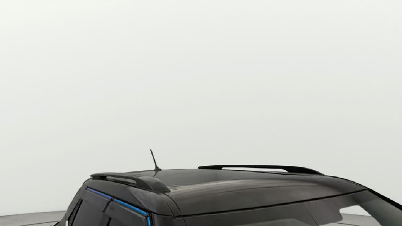 2023 Mahindra XUV300 W6 1.5 Diesel, Diesel, Manual, 51,147 km, Roof