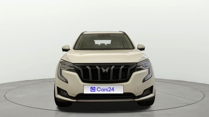 2022 Mahindra XUV700 AX 7 LUXURY P AT 7 STR, Petrol, Automatic, 13,673 km, Front