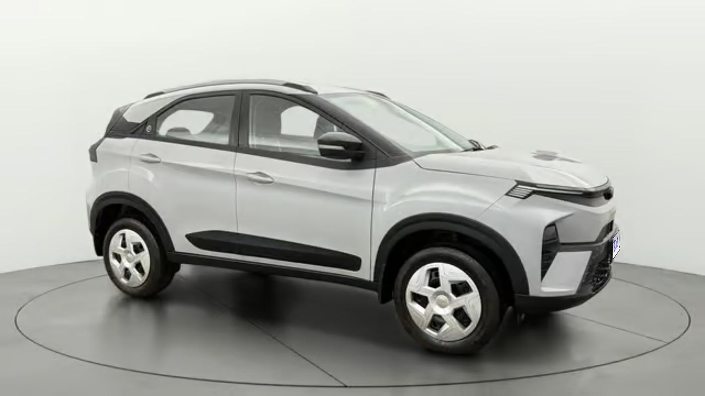 2026 Tata NEXON Pure Plus 1.2 iCNG 6MT, CNG, Manual, 5,389 km, SRP