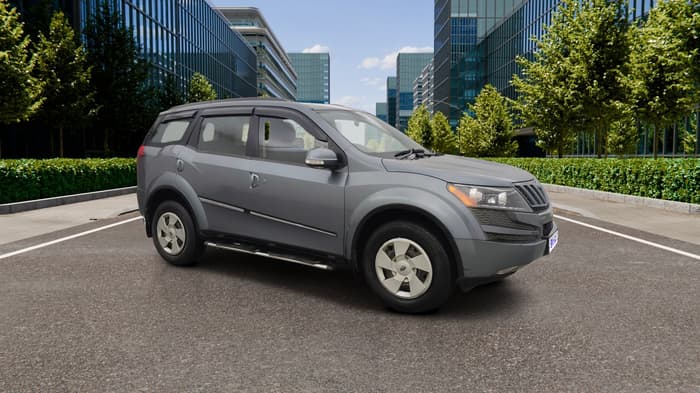 2014 Mahindra XUV500 W6, Diesel, Manual, 89,012 km, Right Front Diagonal