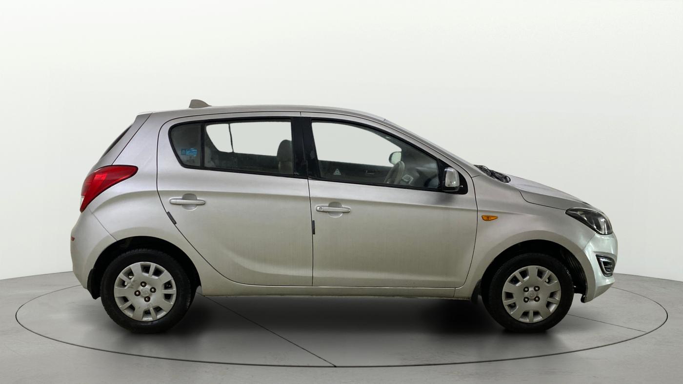 2013 Hyundai i20 MAGNA 1.2, Petrol, Manual, 48,490 km, Right Side View