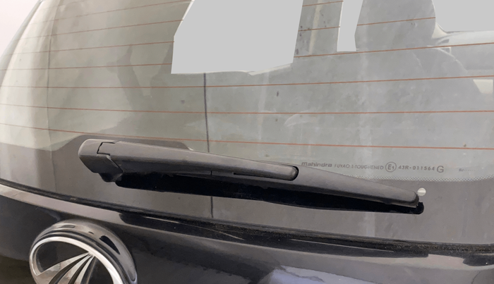 2020 Mahindra XUV300 W8 1.2 PETROL, Petrol, Manual, 50 km, Rear Wiper