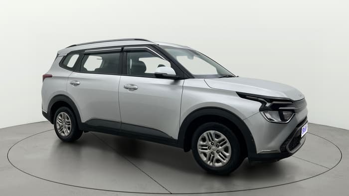 2023 KIA CARENS PRESTIGE 1.5 PETROL 7 STR, Petrol, Manual, 48,541 km, Right Front Diagonal