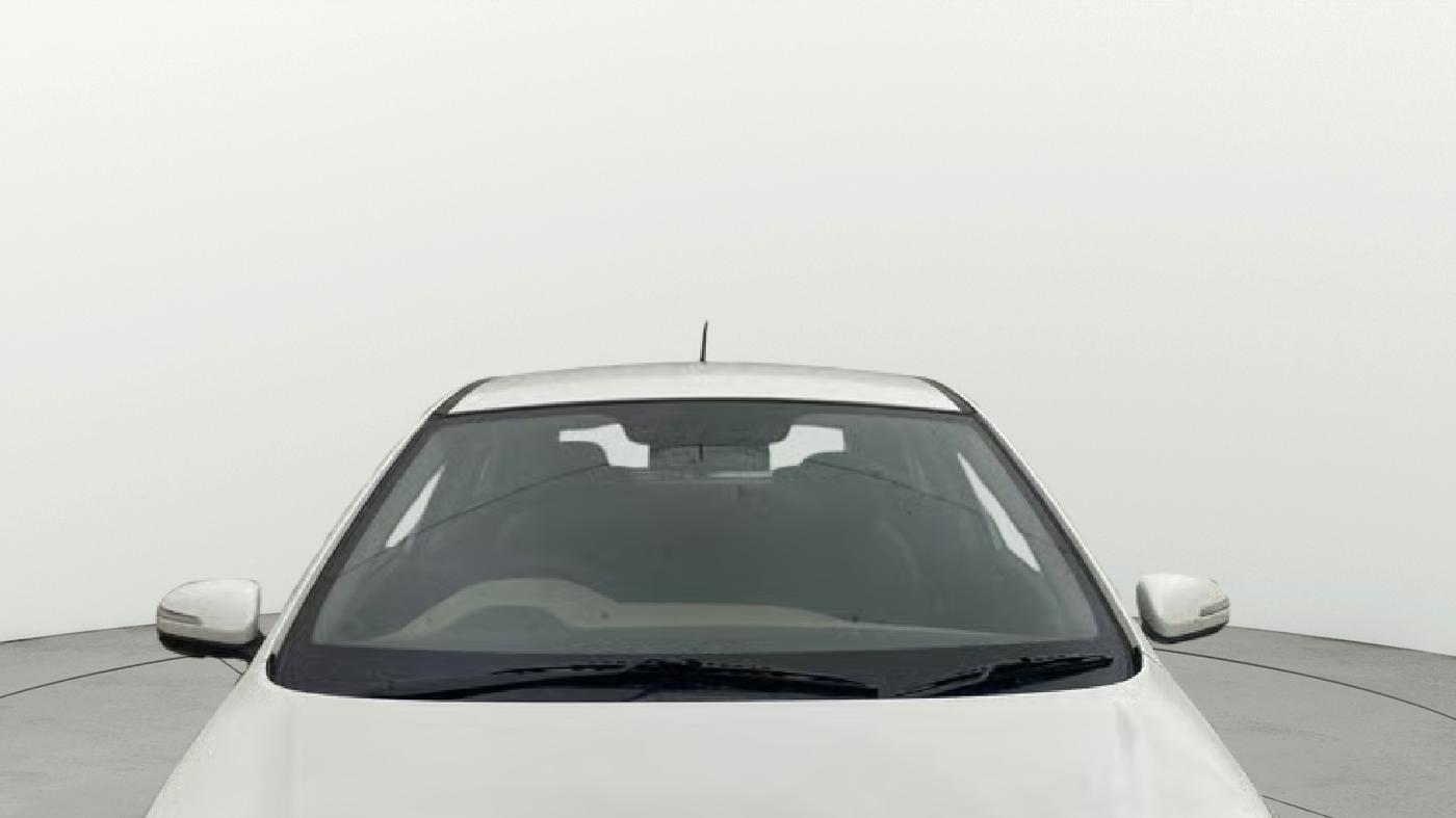 2016 Hyundai Elite i20 ASTA 1.2, Petrol, Manual, 1,24,350 km, Front Windshield