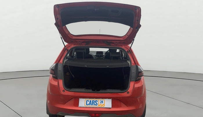 2021 Tata ALTROZ XZ PETROL, Petrol, Manual, 38,797 km, Boot Door Open