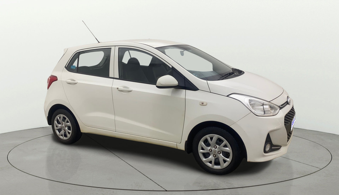 2017 Hyundai Grand i10 MAGNA AT 1.2 KAPPA VTVT, Petrol, Automatic, 17,014 km, Right Front Diagonal