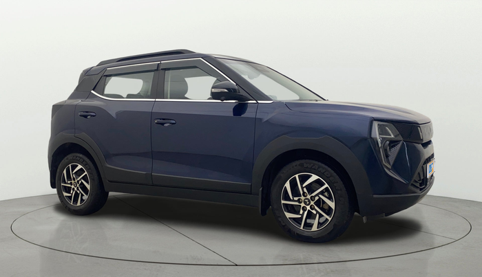 2024 Mahindra XUV 3XO AX5L 1.2 TGDi, Petrol, Manual, 11,453 km, SRP