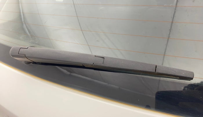 2019 Hyundai VENUE SX(O) 1.4 CRDI, Diesel, Manual, 1,27,192 km, Rear Wiper