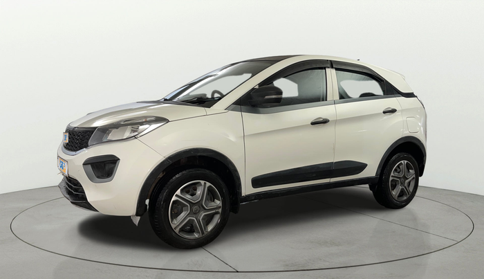 2018 Tata NEXON XM PETROL, Petrol, Manual, 45,541 km, Left Front Diagonal