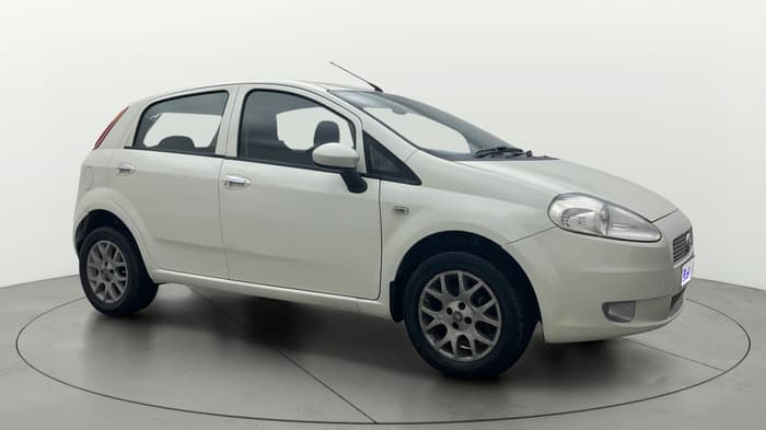 2013 Fiat Grand Punto Emotion 1.3, Diesel, Manual, 1,06,231 km, Right Front Diagonal