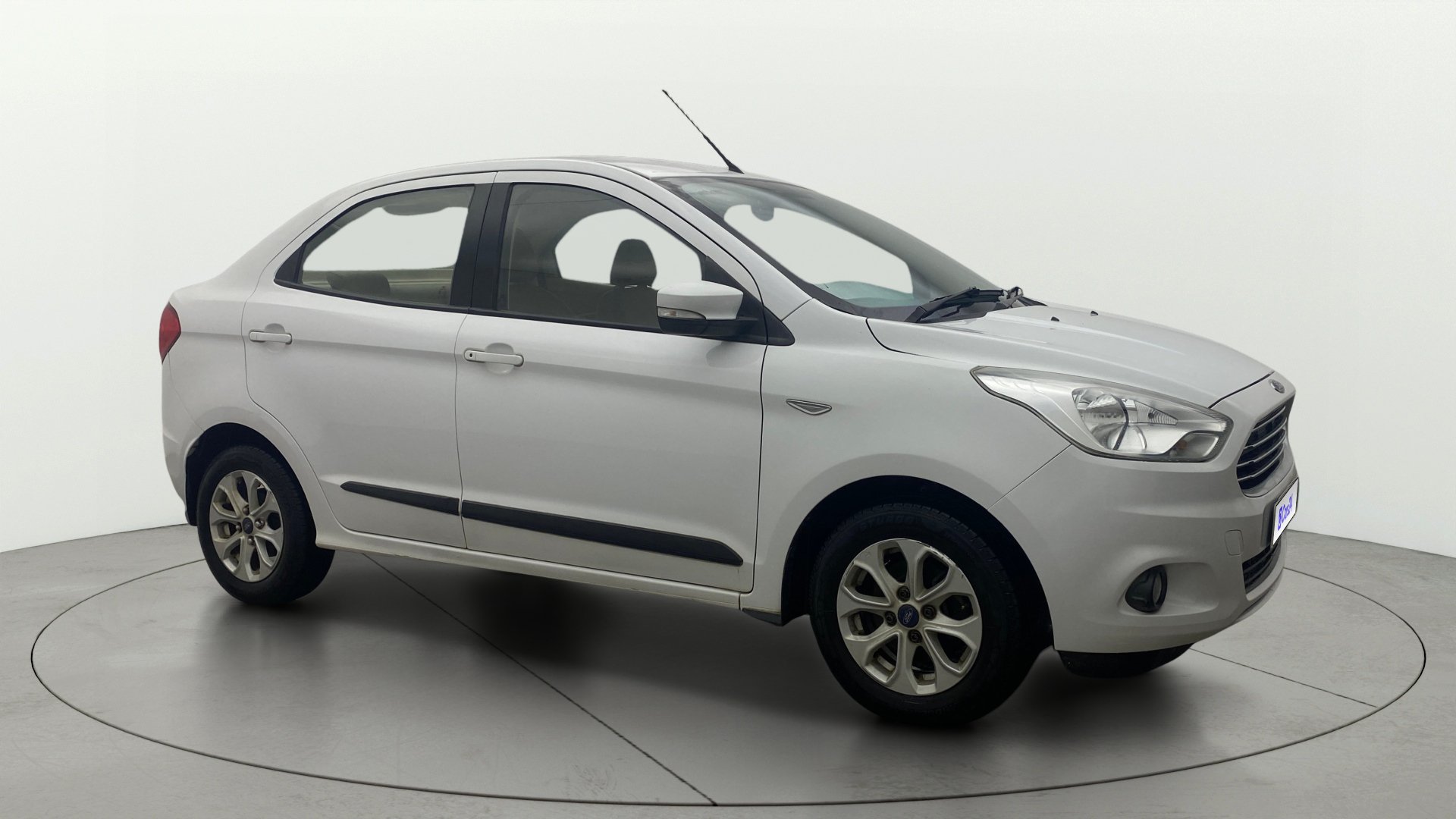 2015 Ford Figo 2015-2018 TITANIUM 1.5 PETROL AT