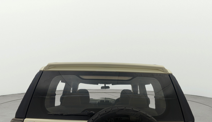 2019 Mahindra TUV300 T10, Diesel, Manual, 1,12,608 km, Rear Windshield