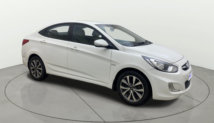 2013 Hyundai Verna FLUIDIC 1.6 CRDI SX, Diesel, Manual, 96,675 km, Right Front Diagonal