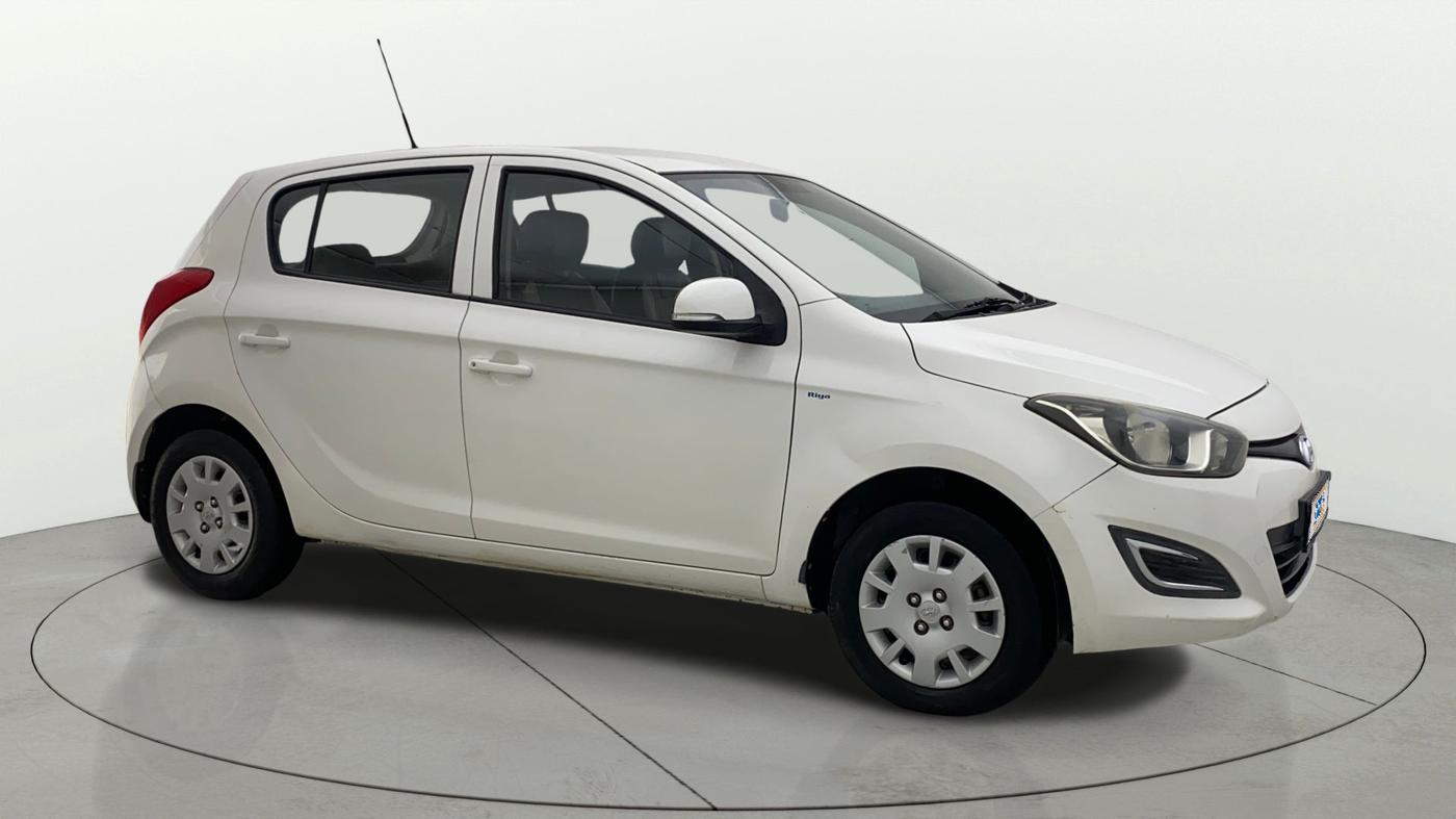 2014 Hyundai Elite i20 MAGNA 1.4 CRDI, Diesel, Manual, 80,949 km, Right Front Diagonal