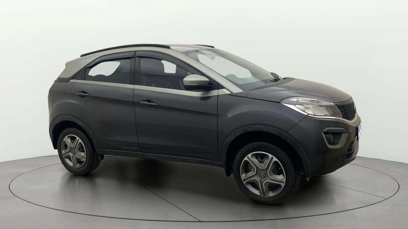 2018 Tata NEXON XT PETROL, Petrol, Manual, 61,928 km, SRP